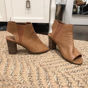 Steve Madden "Nobel" Open-Toe Bootie (SZ 8.5)